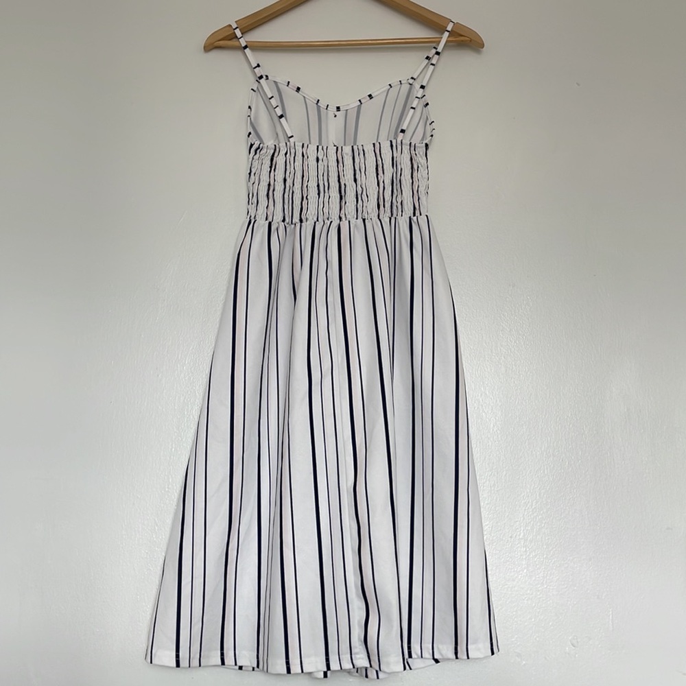 Spaghetti Strap Button Down Swing Midi Dress Size… - image 8